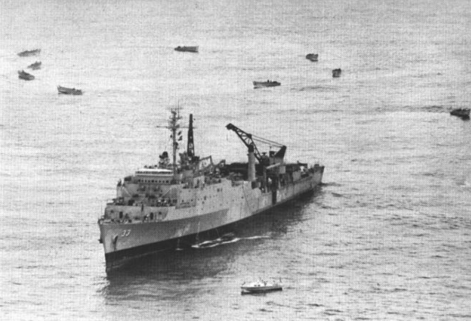 USS Alamo (LSD-33)
