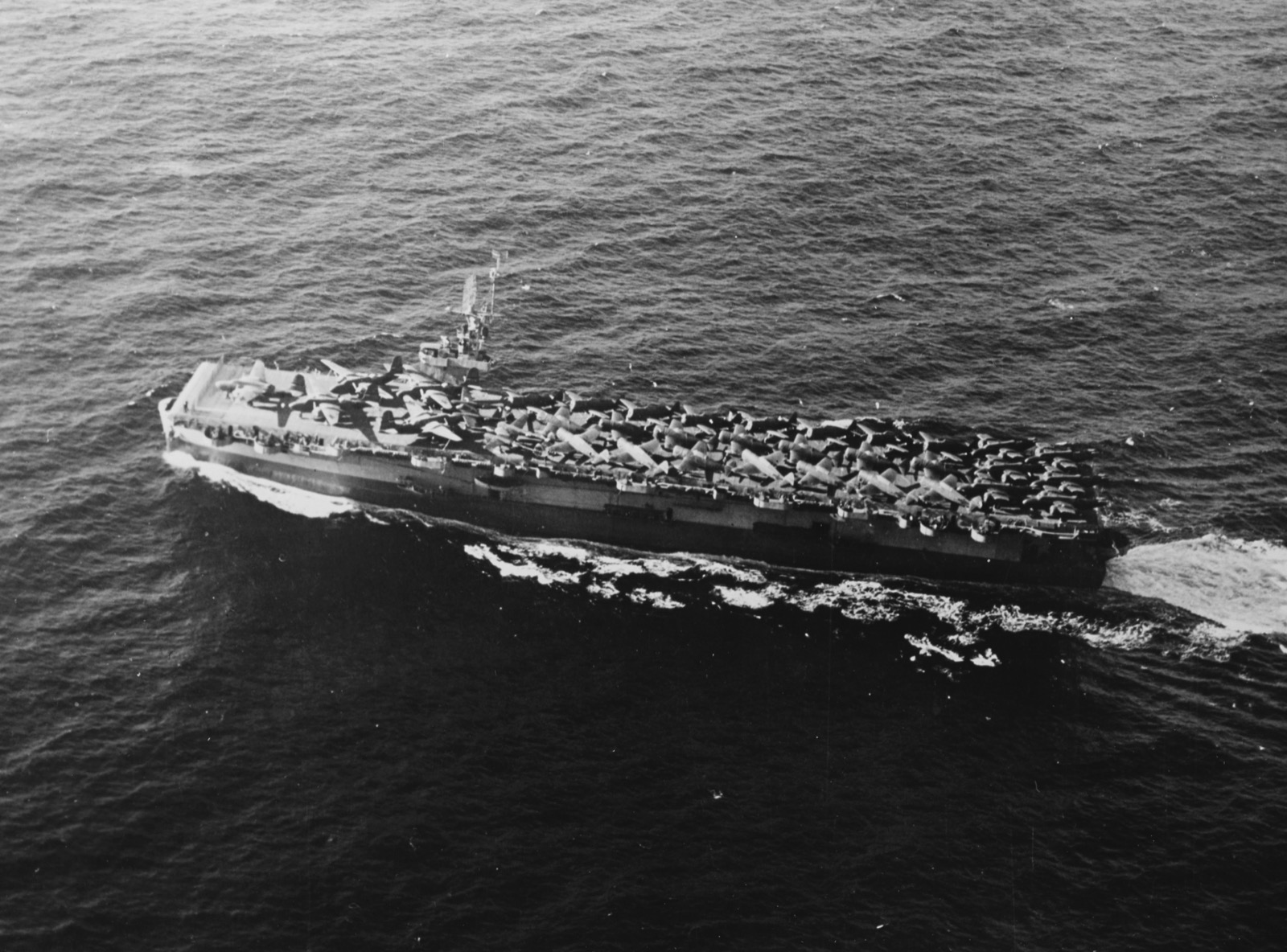USS Fanshaw Bay (CVE-70)