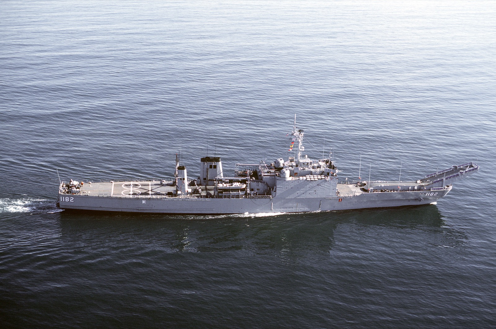 USS Fresno (LST-1182)